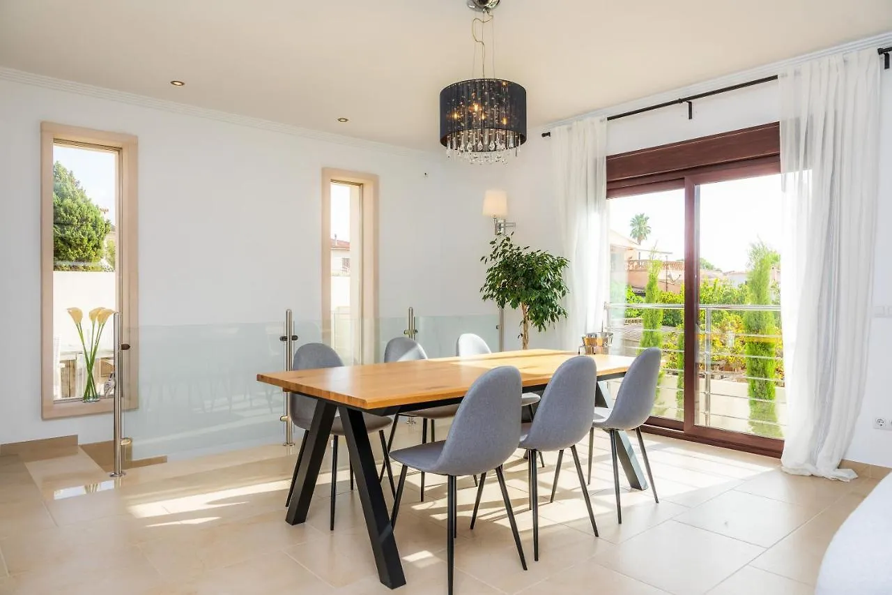 Villa Casa Bon Sol 卡普德佩拉 0*,  西班牙